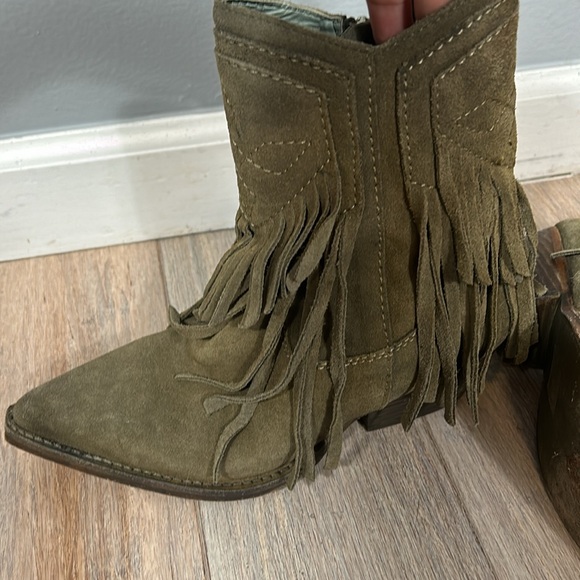 Free People Lawless Fringe Taupe Block Heel Western Ankle Boots Size 36 / 6 - Picture 11 of 16